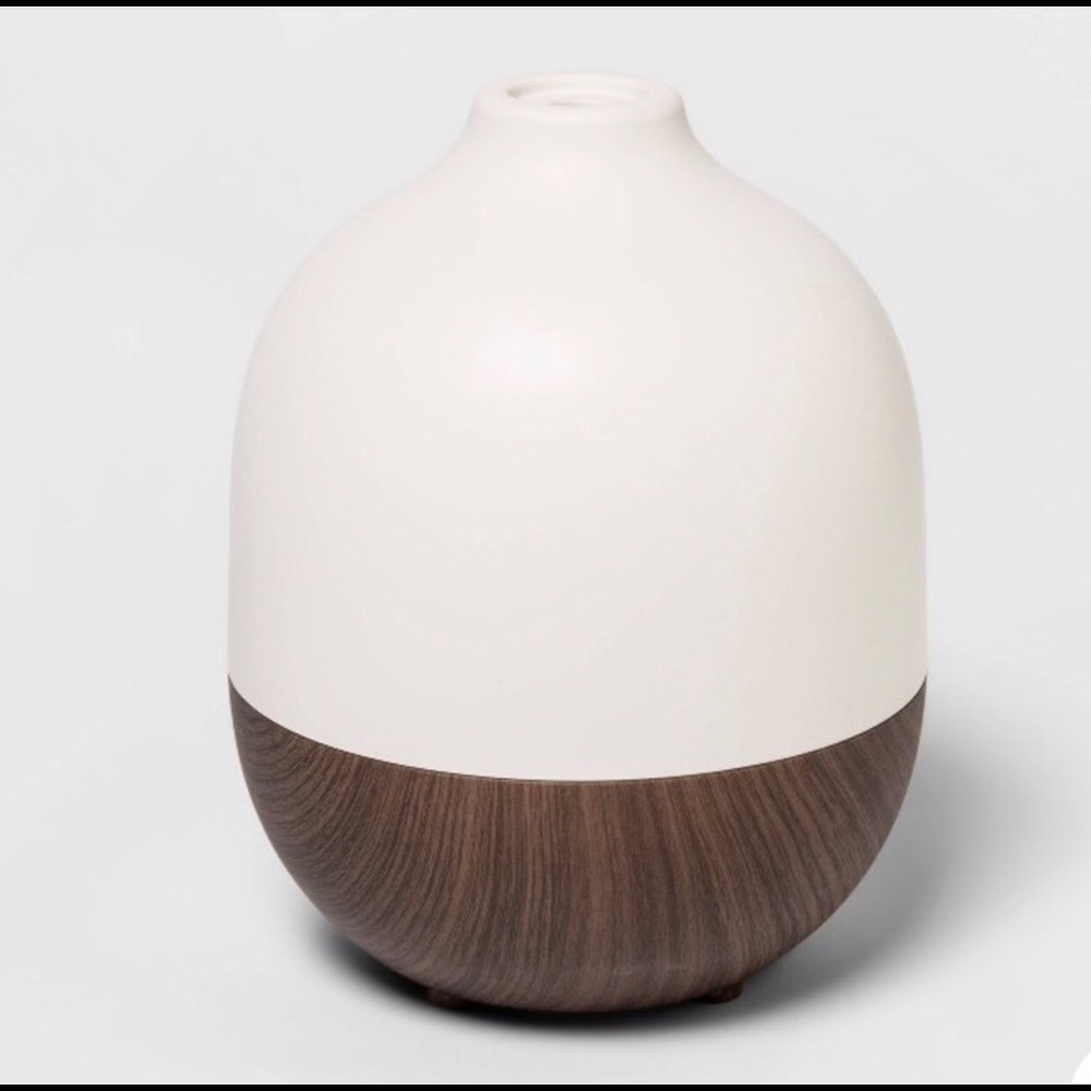 Project 62 Cream and Brown diffuser